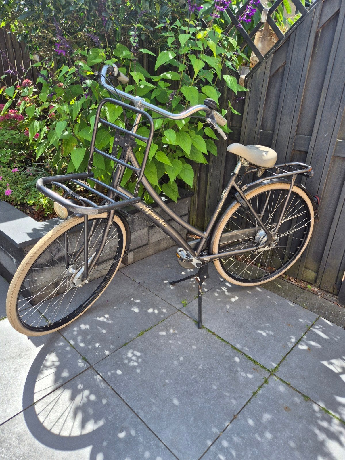 Sparta Country Tour Damesfiets met Voordrager, Ophalen, Terugtraprem, Sparta, Versnellingen