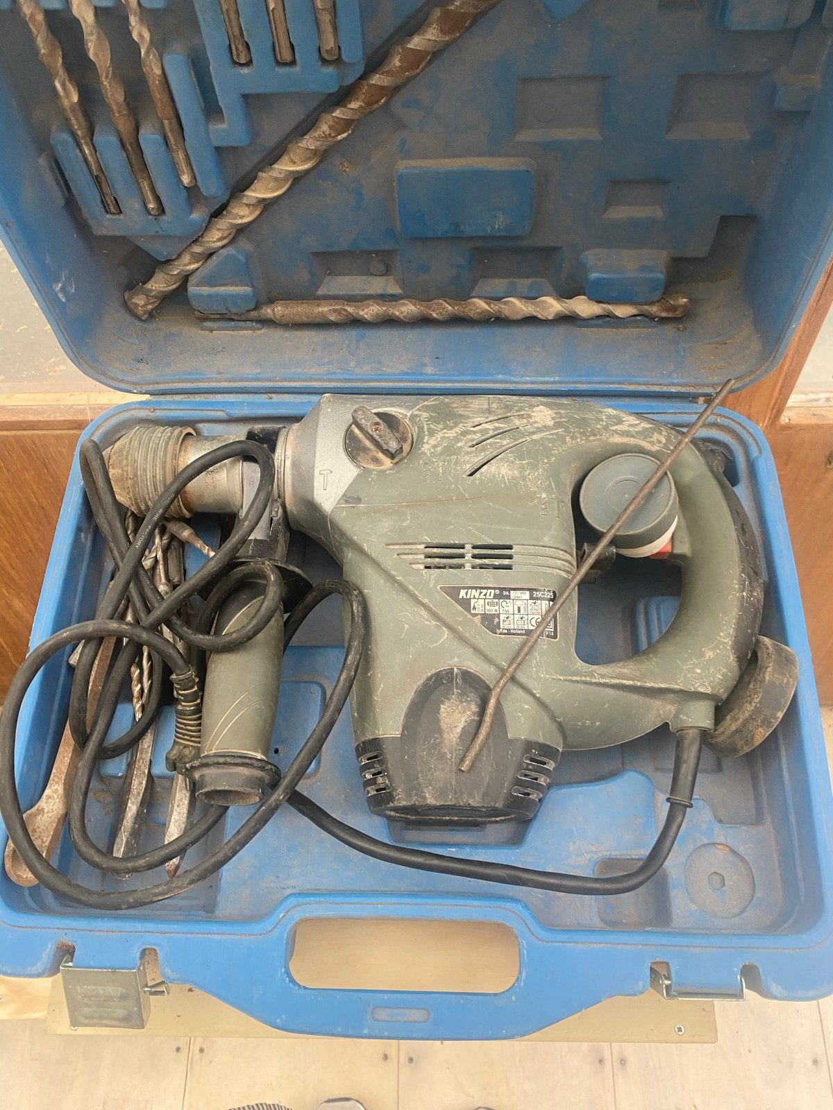 Kinzo Klopboormachine 900W met koffer en boren, Ophalen, Boor- en/of Breekhamer, Klopboormechanisme, Gebruikt
