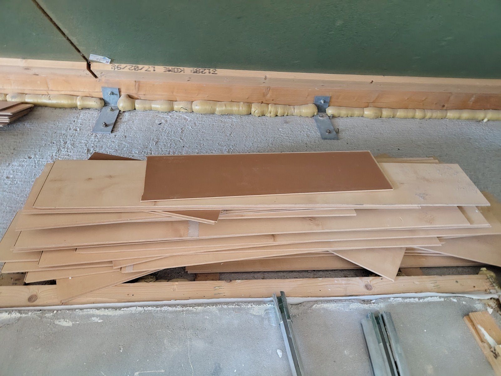 Kliklaminaat, Ophalen, Minder dan 25 mm, Minder dan 200 cm, Plank
