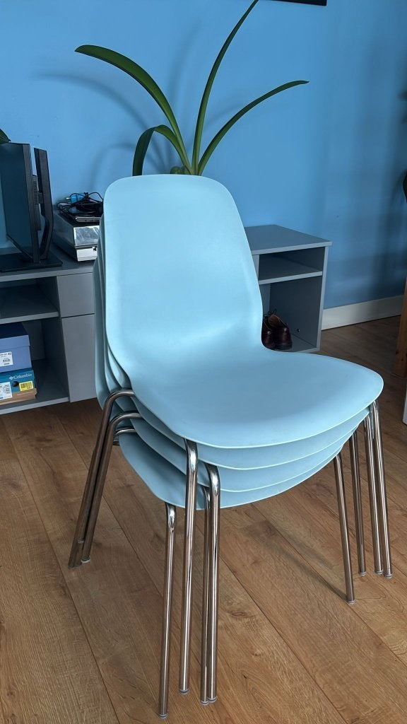 IKEA LEIFARNE Stoel - Lichtblauw (4 stuks), Huis en Inrichting, Ophalen, Kunststof, Blauw, Zo goed als nieuw