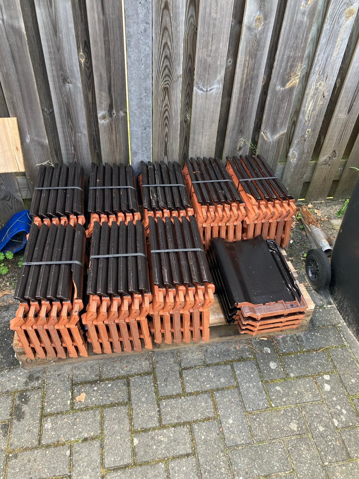 Laumans TIEFA XL TOP Sinter Engobe zwart dakpannen, Doe-het-zelf en Verbouw, Ophalen, Steen of Klei, Zwart, Nieuw