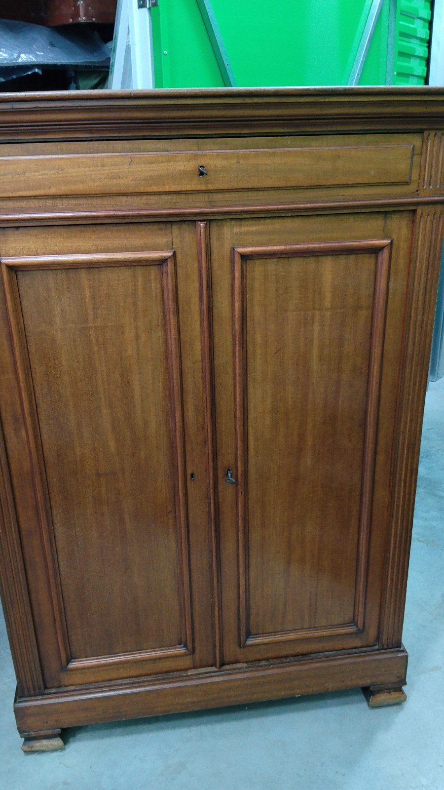 mahonie houten kast, Ophalen, Gebruikt, 120 tot 170 cm