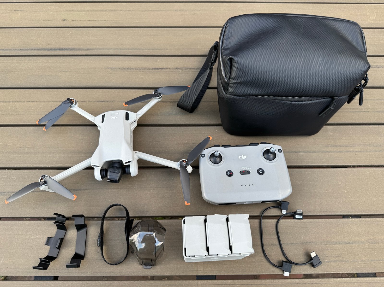 DJI mini 3 fly more combo, Gebruikt, 30 tot 45 minuten, Cameradrone, 5 tot 10 kilometer