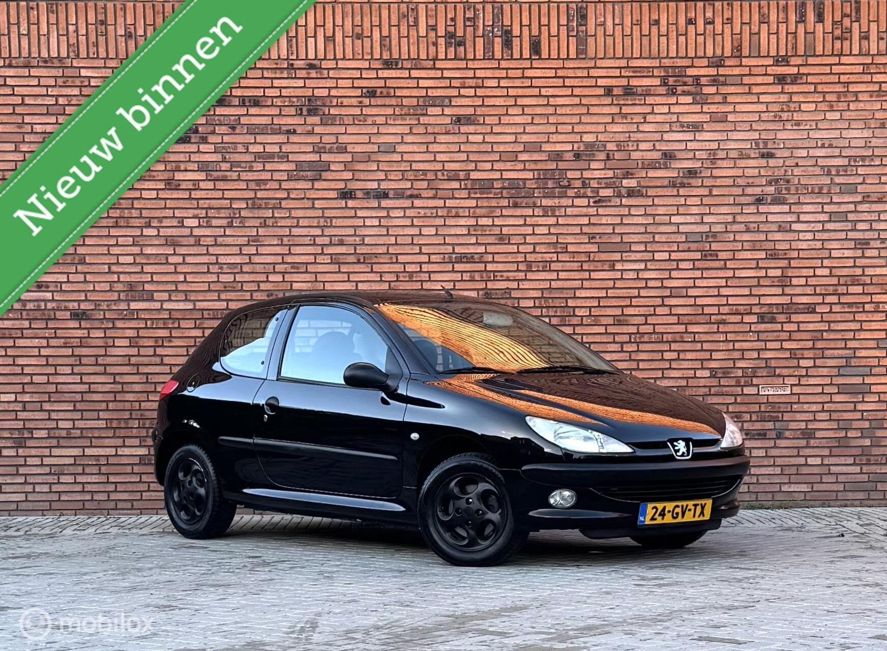 Peugeot 206 1.6-16V XTAutomaat,NEW APK/licht metaal, 1025 kg, 4 cilinders, Zwart, Bedrijf