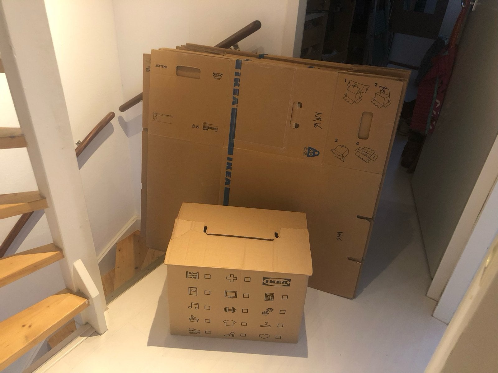 IKEA DUNDERGUBBE Verhuisdozen - 25 stuks [ verhuizen ], Ophalen, 40 tot 60 cm, Opvouwbaar, 50 tot 75 cm