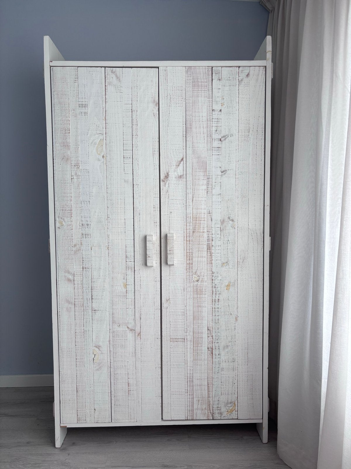 Witte houten kledingkast met 2 deuren, Huis en Inrichting, Kasten | Kledingkasten, Ophalen, Gebruikt, 50 tot 100 cm, 150 tot 200 cm