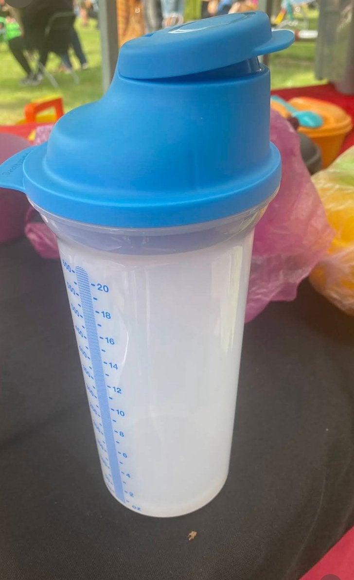 Tupperware shaker 500ml, Blauw, 500 ml, Beker of Kan, Nieuw