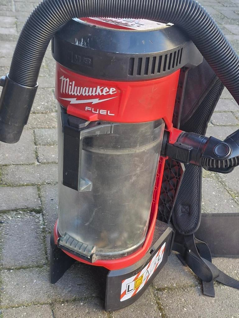 Milwaukee FUEL rugstofzuiger, Witgoed en Apparatuur, Stofzuigers, Ophalen of Verzenden