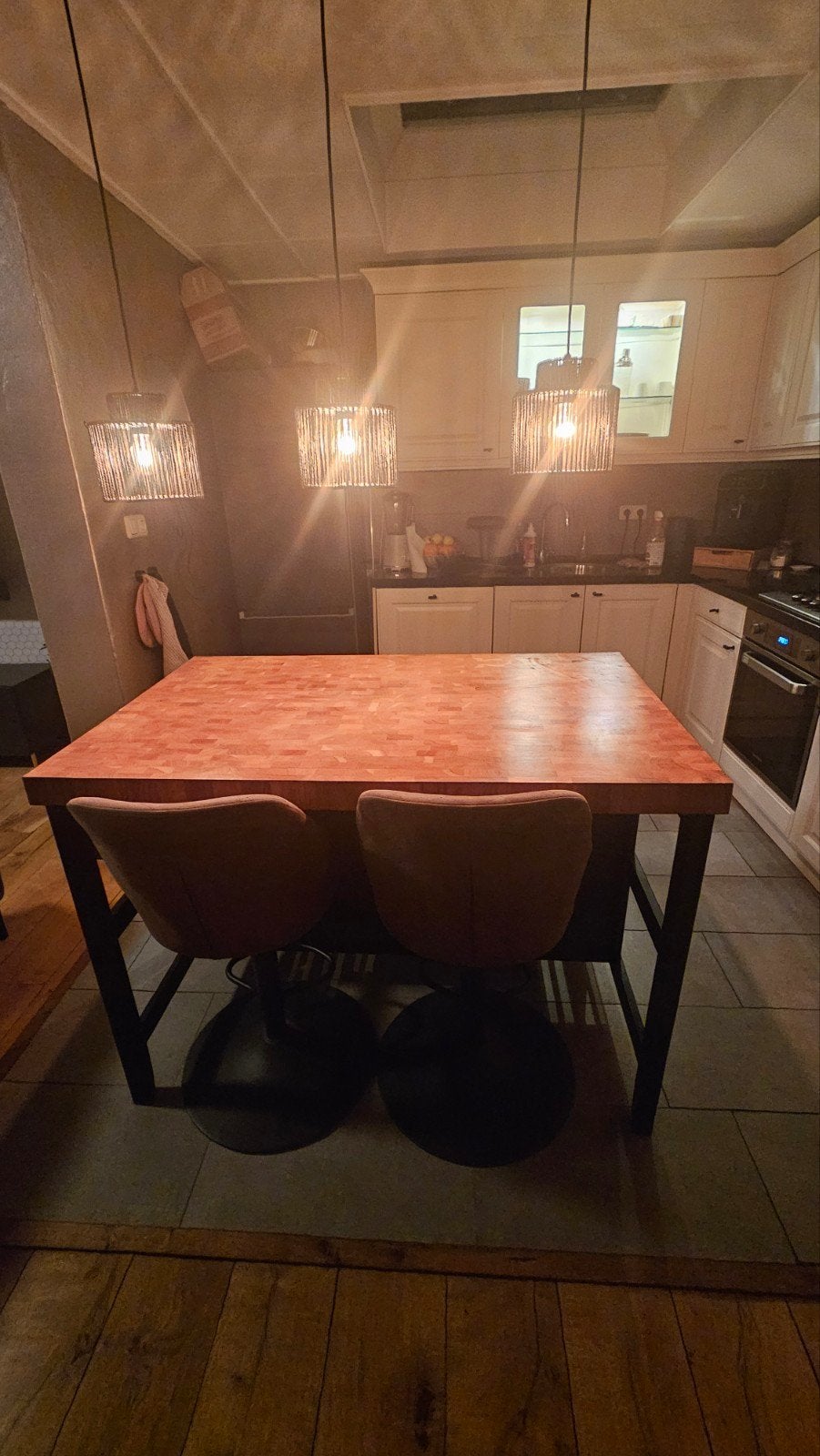 IKEA VADHOLMA Keukeneiland met 2 barkrukken, Ophalen, 100 tot 150 cm, Zwart, Zo goed als nieuw