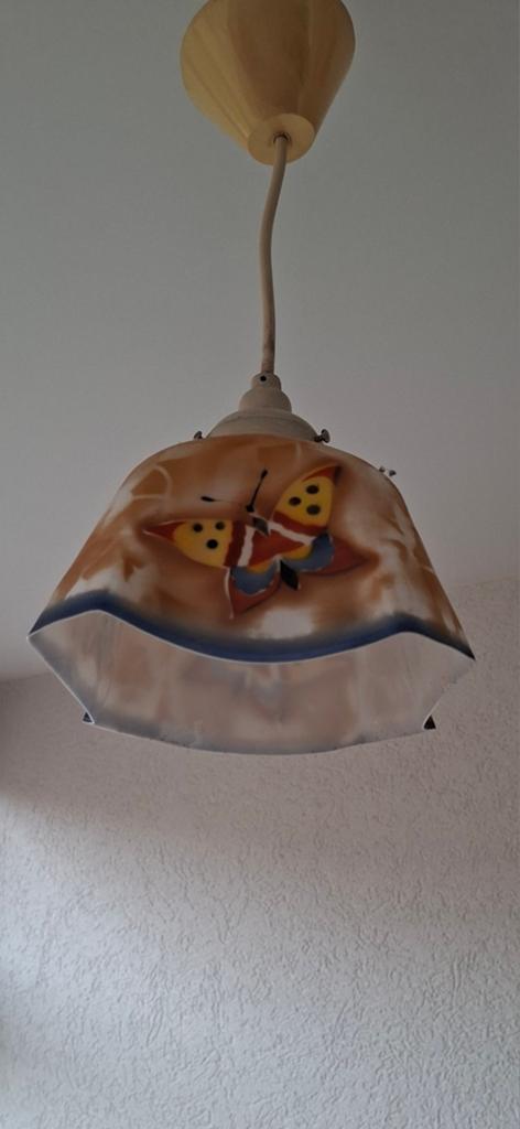 Porselijnen hanglamp met vlinder- en bloemmotief, Overige materialen, Ophalen of Verzenden, Minder dan 50 cm, Gebruikt