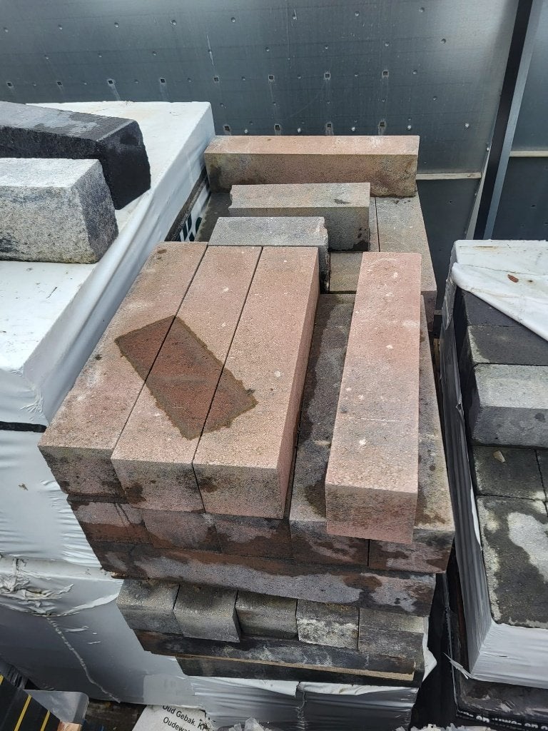 45 st stapelblokken / muurblokken 12x12x60cm verkleurd, Tuin en Terras, Ophalen, Biels, Zo goed als nieuw, Beton