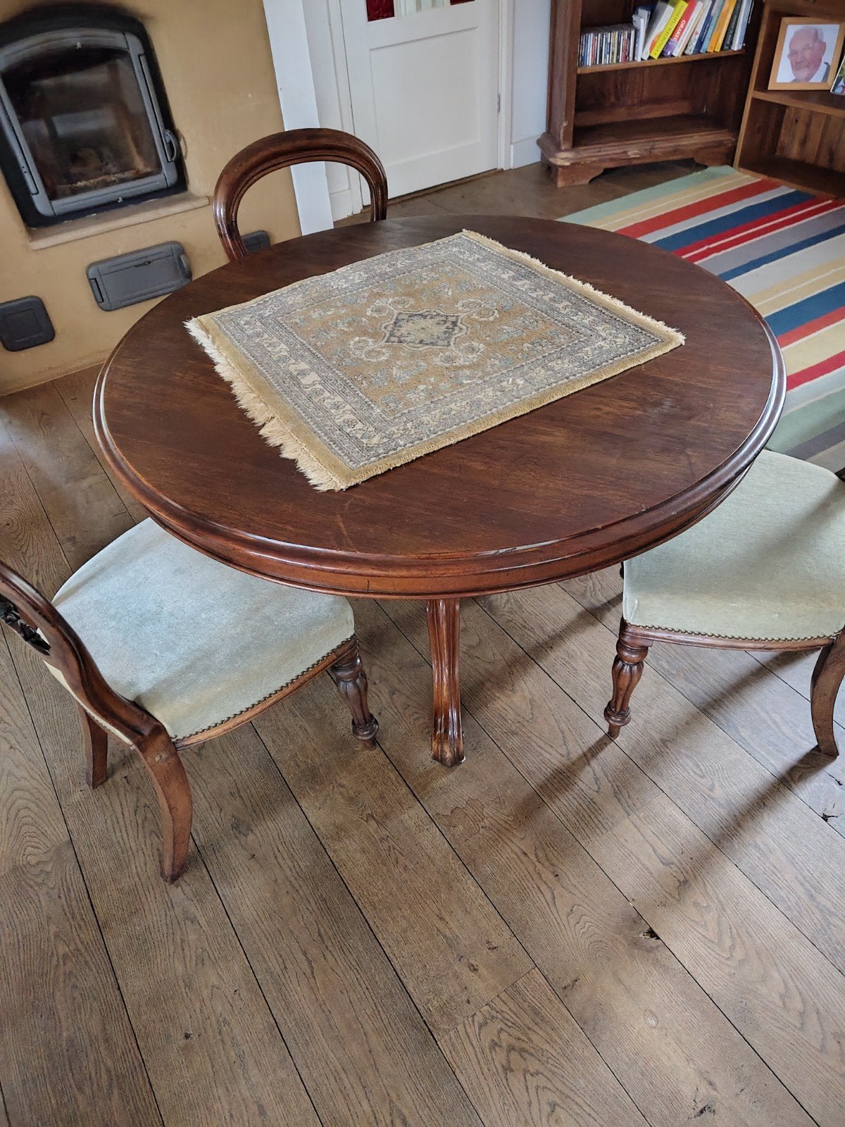 Antieke ronde eettafel met 4 stoelen, Antiek en Kunst, Ophalen