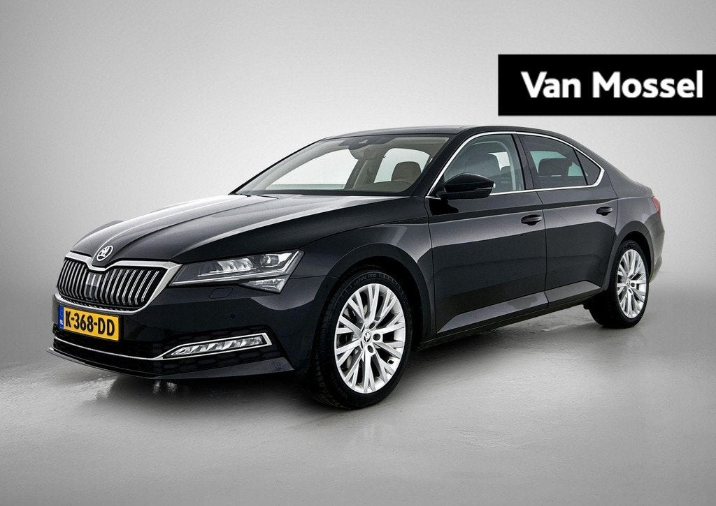 Skoda Superb 1.5 TSI ACT Business Edition Plus | TREKHAAK |, Auto's, Skoda, Bedrijf, Te koop, Superb, 360° camera, ABS, Achteruitrijcamera