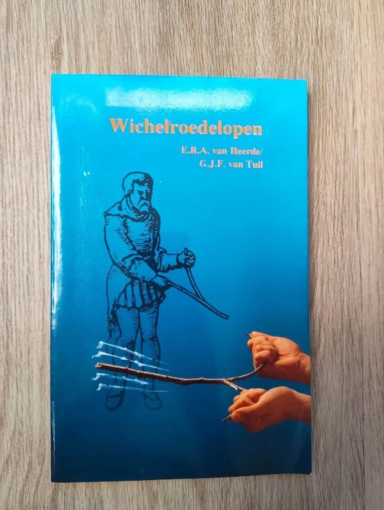 E.R.A. van Heerde - Wichelroedelopen, Boeken, Ophalen of Verzenden, Zo goed als nieuw, Overige typen