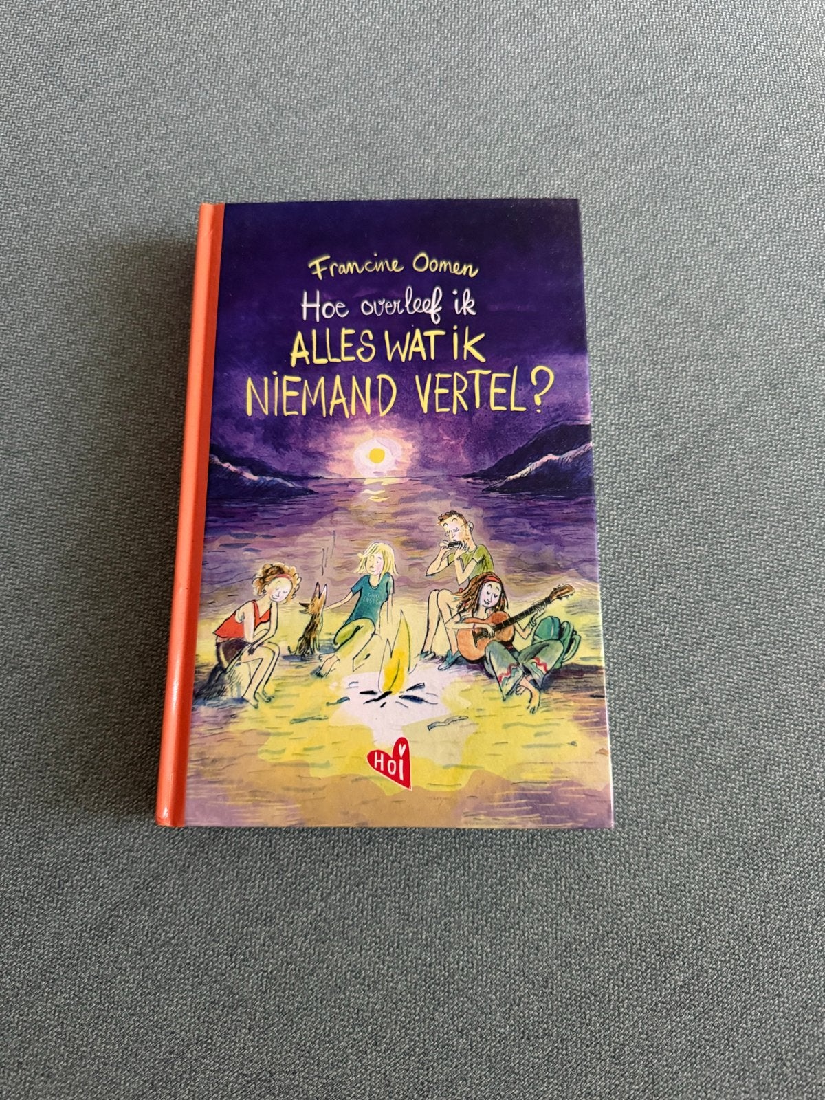 Hoe overleef ik alles wat ik niemand vertel - Francine Oomen, Boeken, Ophalen of Verzenden, Zo goed als nieuw, Nederland