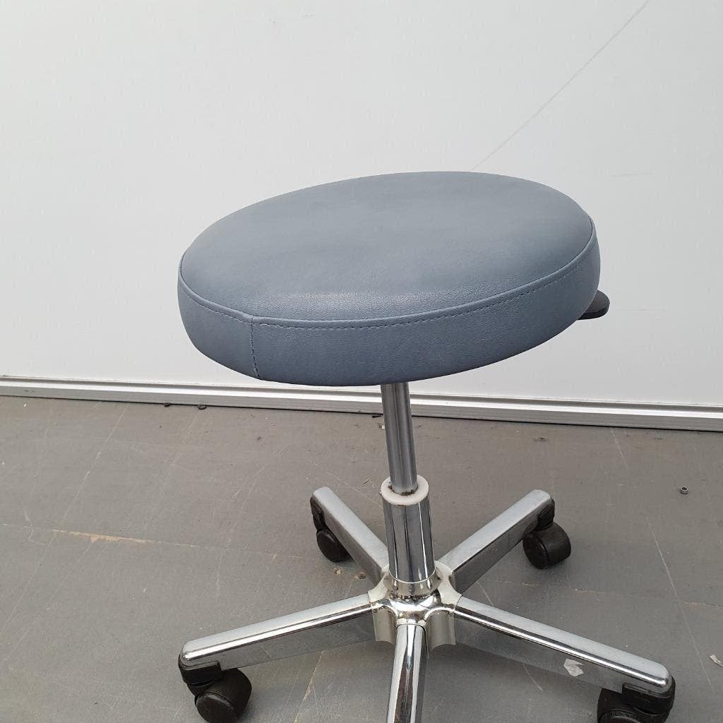 Medische kruk - blauwe/grijze skai, Ophalen, In hoogte verstelbaar, Gebruikt, Hout