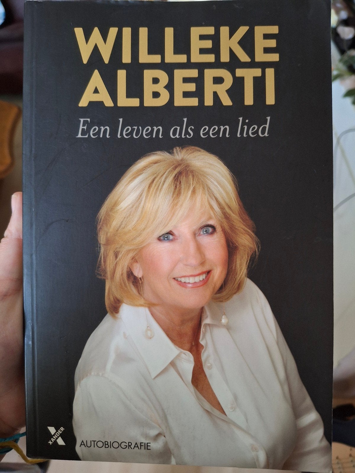Willeke Alberti: Een leven als een lied - Autobiografie, Ophalen of Verzenden, Zo goed als nieuw, Willeke Alberti, Film, Tv en Media