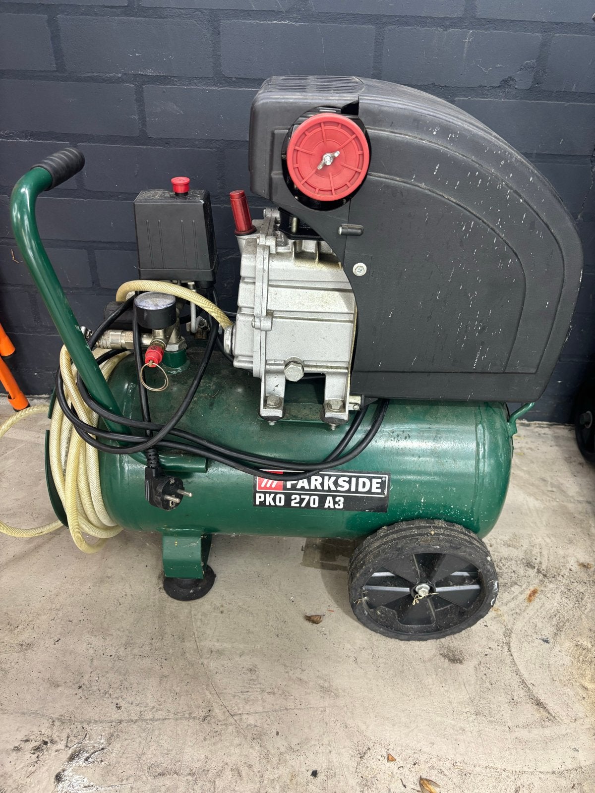 Parkside PKO 270 A3 Compressor - Zo goed als nieuw, Doe-het-zelf en Verbouw, Ophalen, 6 tot 10 bar, Zo goed als nieuw, 25 tot 100 liter
