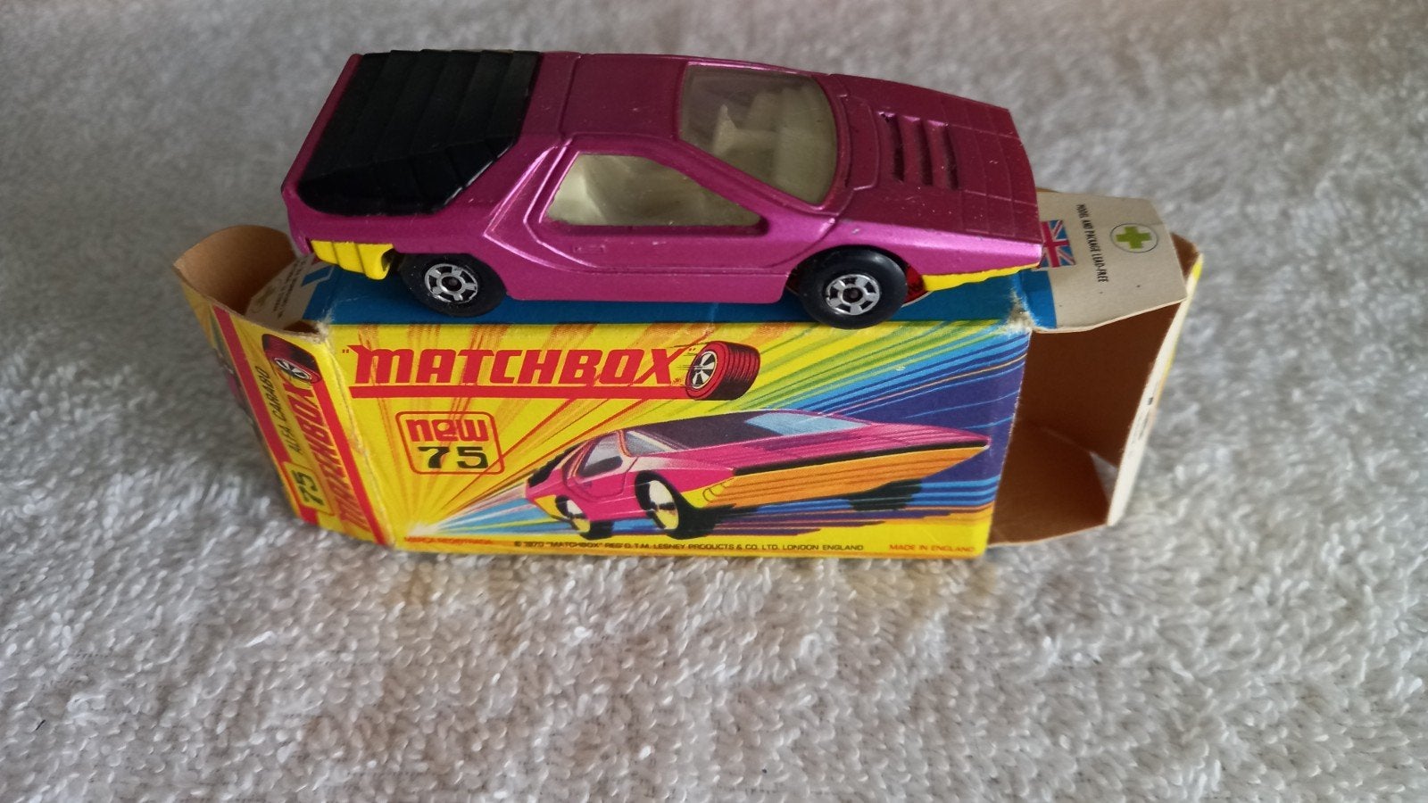 Matchbox + Doosje, Ophalen of Verzenden, Auto, Matchbox