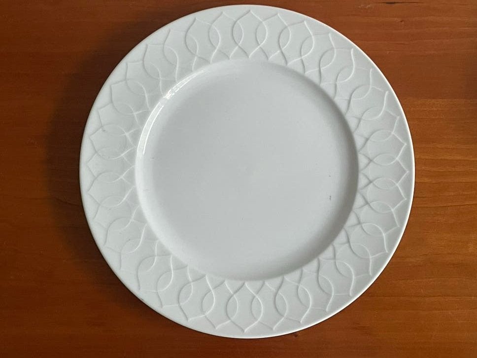 Bjørn Wiinblad: Lotus dinerbord (plain) uitv. Rosenthal DE, Ophalen of Verzenden, Overige stijlen, Porselein, Schaal of Schalen