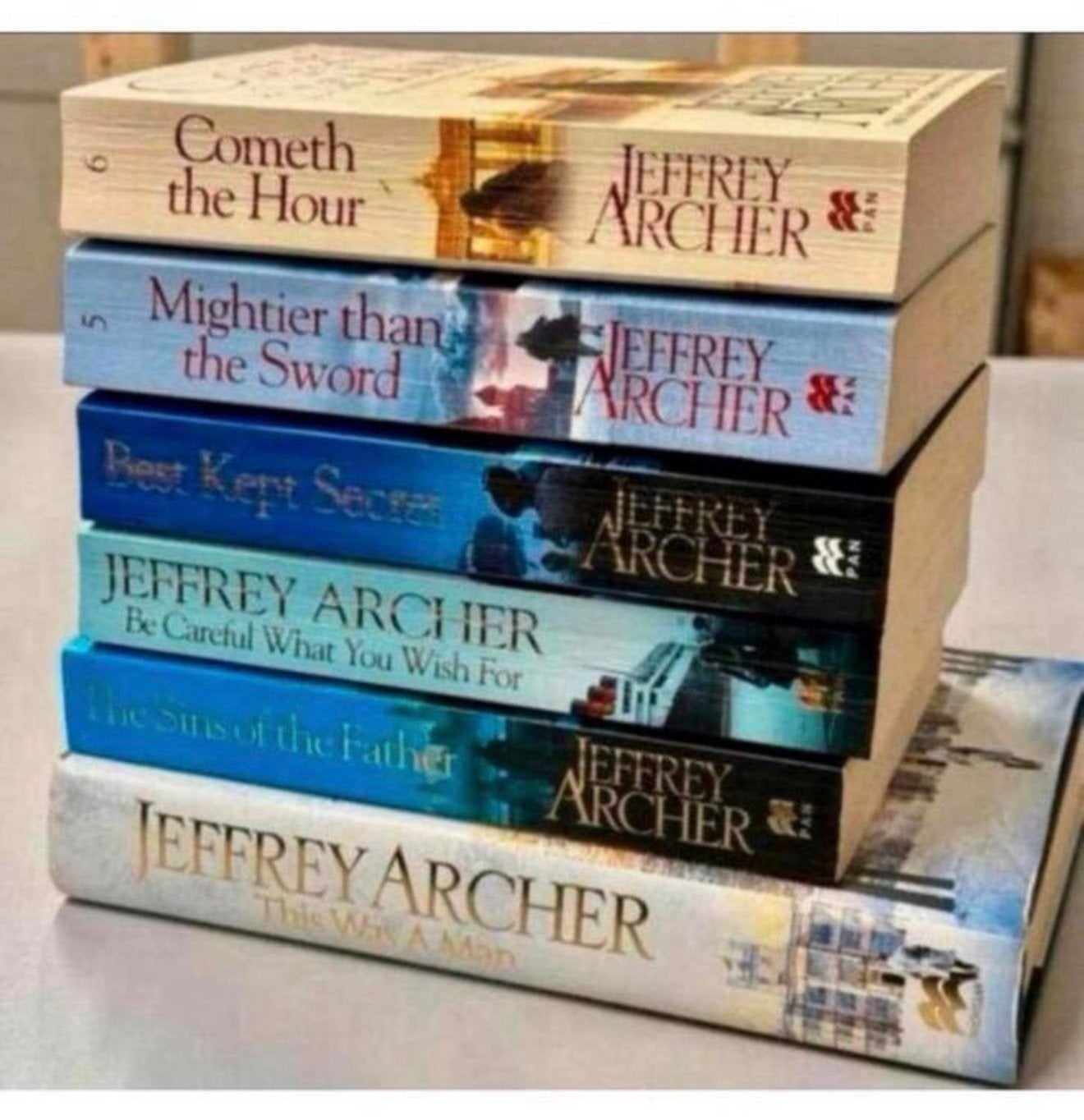 Jeffrey Archer - 6 stuks boek boeken 1 hardcover Number one, Boeken, Thrillers, Ophalen of Verzenden, Zo goed als nieuw