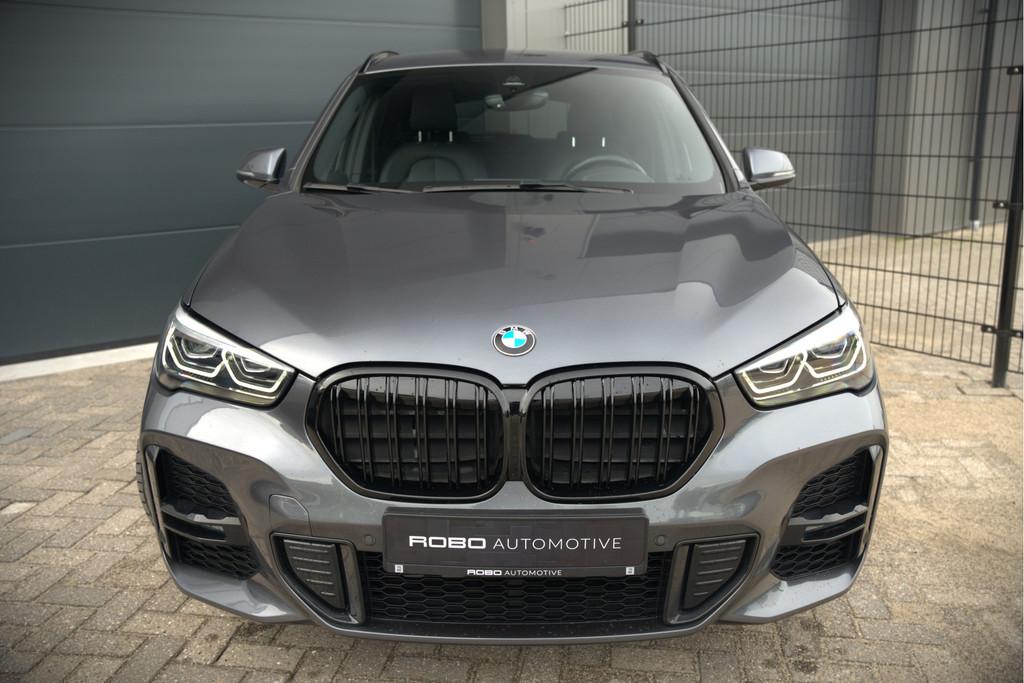 BMW X1 xDrive25e High Executive Edition M Sport | Stoelverwa, 8 kWh, Gebruikt, Bedrijf, Vierwielaandrijving
