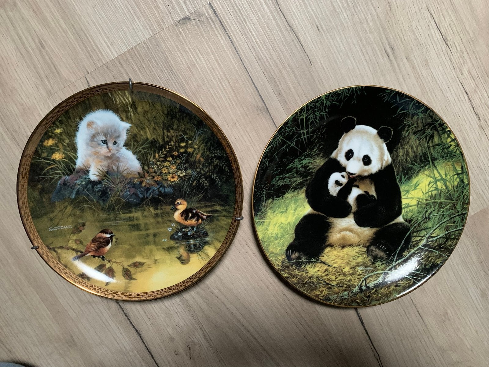 Twee mooi decoratieve sierborden : Panda en Katje, Ophalen of Verzenden