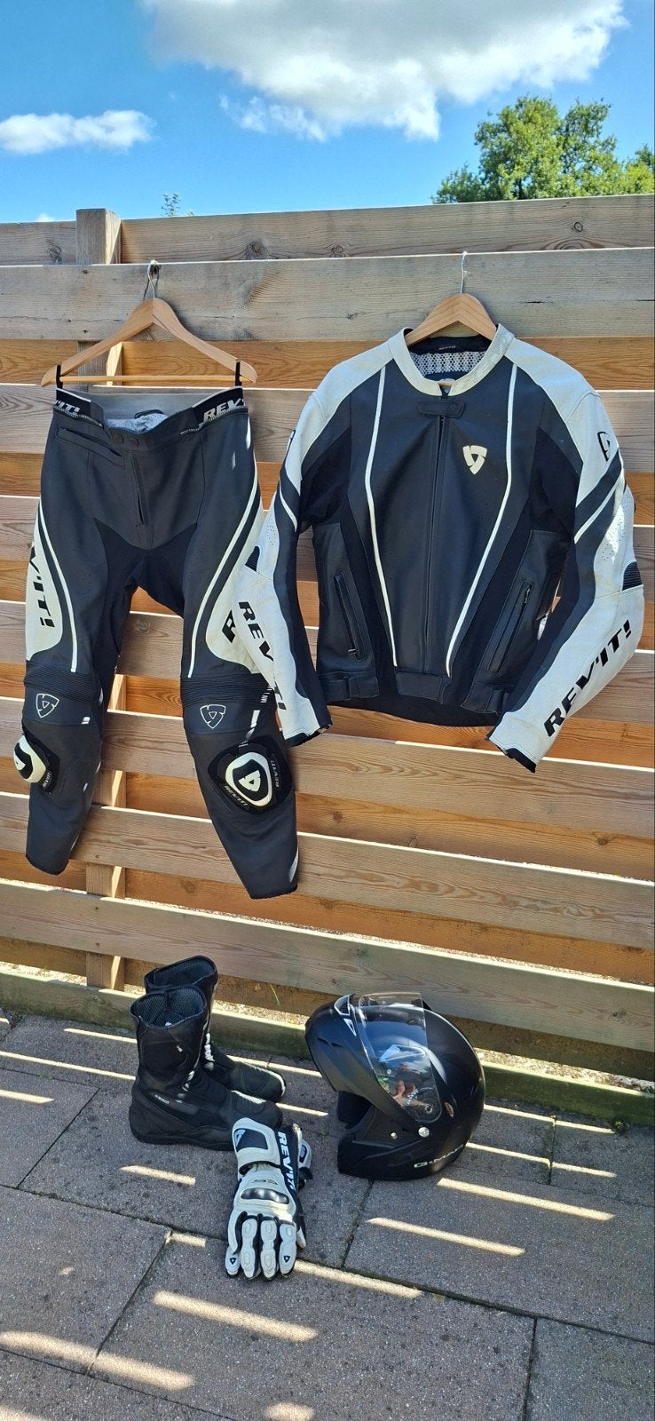 Leren motorpak Revit 52/54 + handschoenen laarzen en helm !, Ophalen of Verzenden, Tweedehands, Combipak