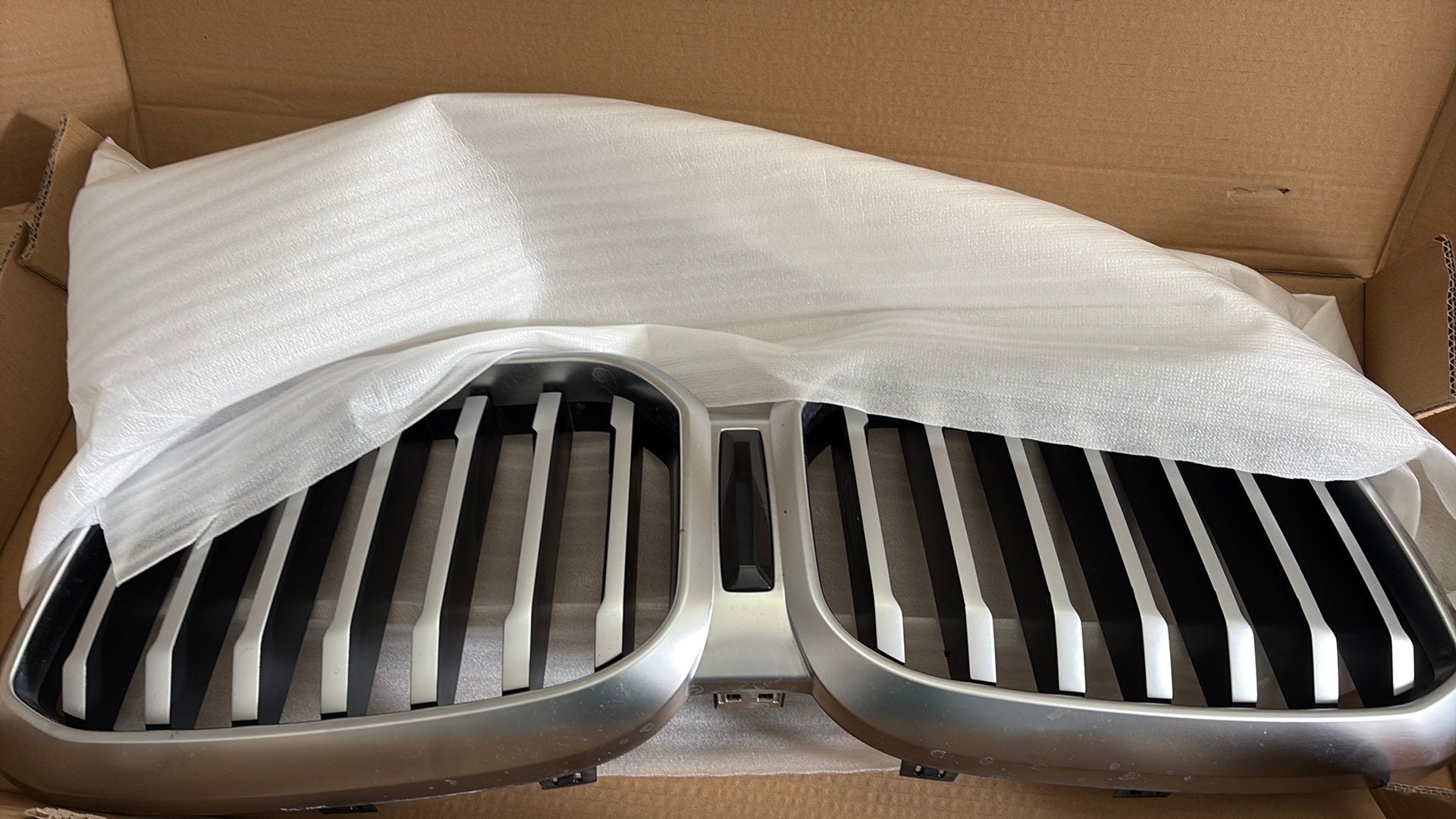 Orginele BMWx3 grill, Auto-onderdelen, Carrosserie en Plaatwerk, Ophalen of Verzenden, BMW, Bumper