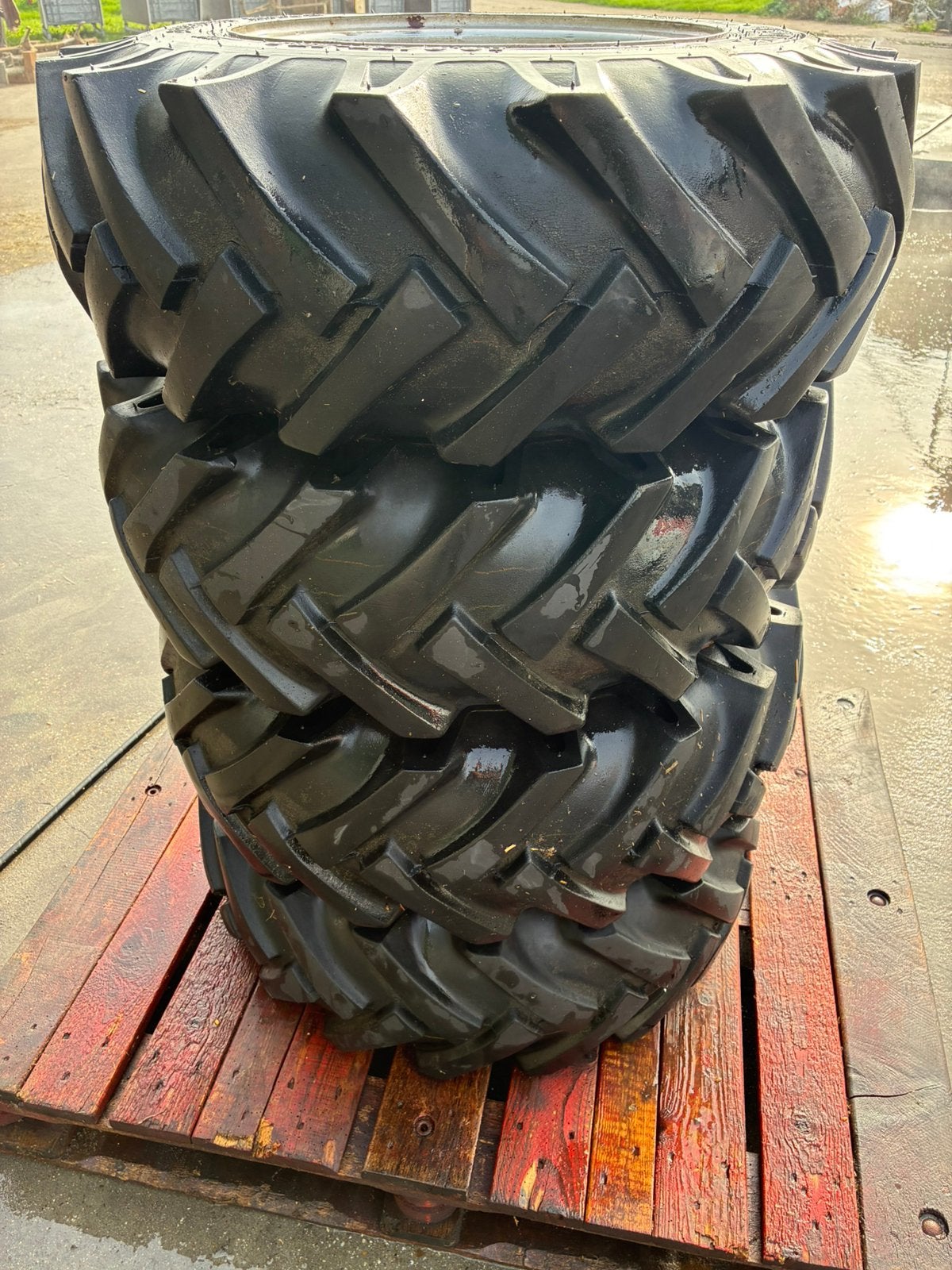 Set banden Weidemann BKT, Ophalen