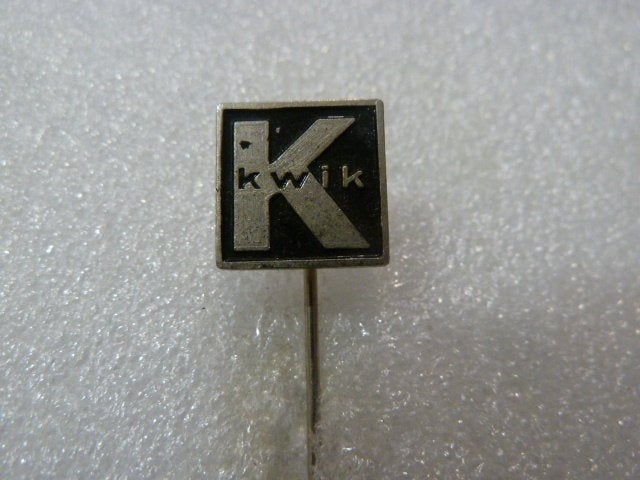 Vintage Kwik Reclame Speldje/Pin, Ophalen of Verzenden, Gebruikt, Merk, Speldje of Pin