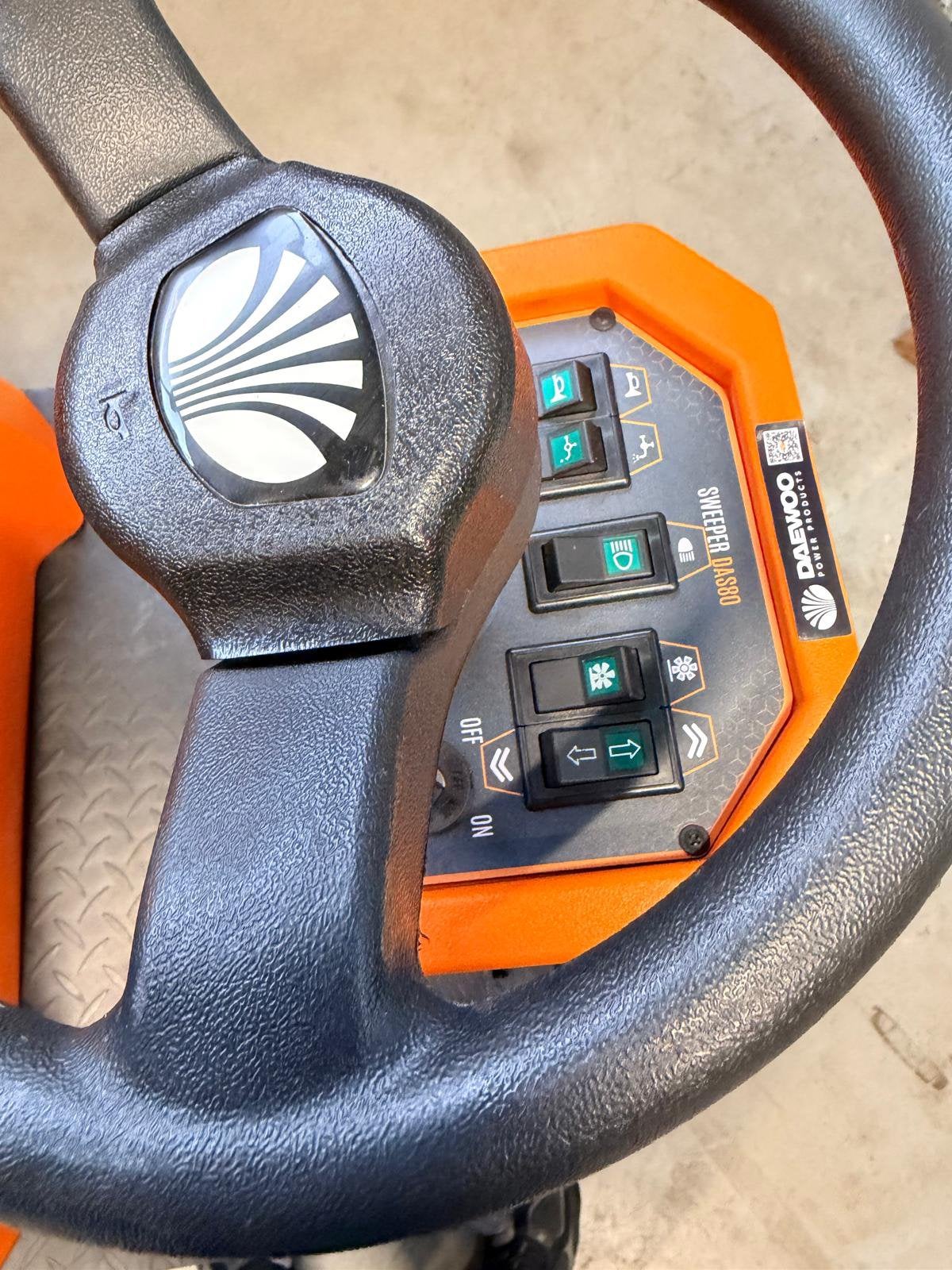 Daewoo DAS80 Sweeper – Veegmachine – Nieuw, Ophalen, Nieuw