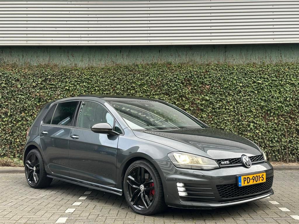 Volkswagen Golf 2.0 TDI 135KW 5D DSG 2013 Zwart, 4 cilinders, Zwart, Bedrijf, Diesel