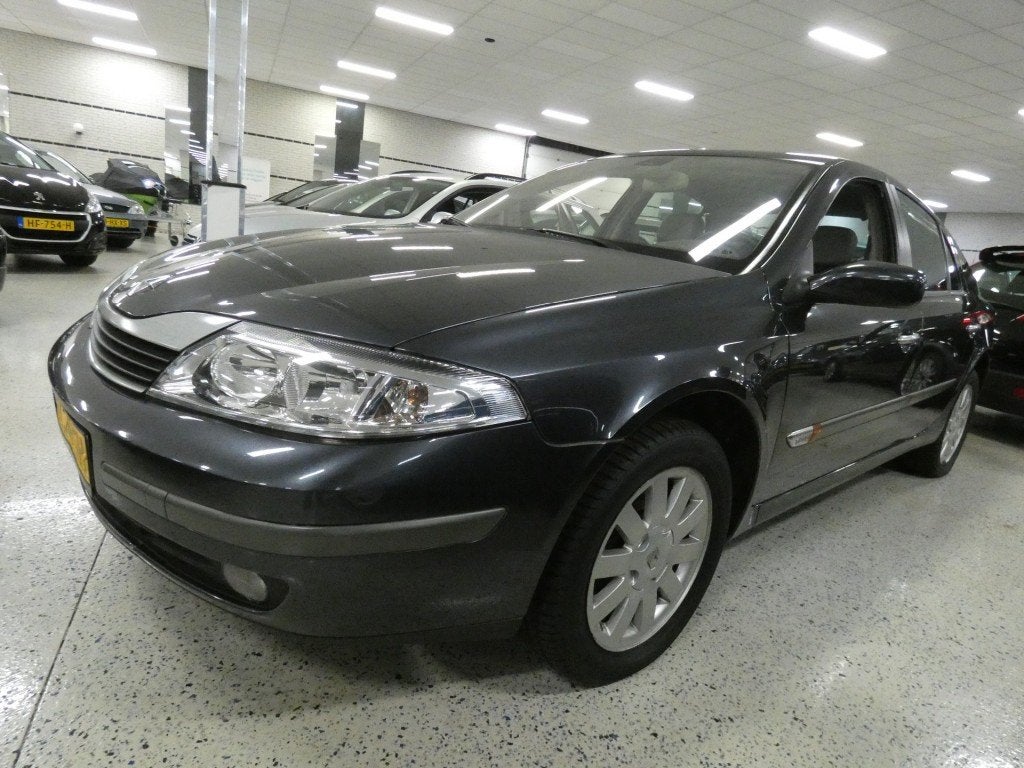 Renault LAGUNA 1.9 DCI 120pk Youngtimer Leder ECC-Climat Cru, Auto's, Voorwielaandrijving, Laguna, 1325 kg, Gebruikt