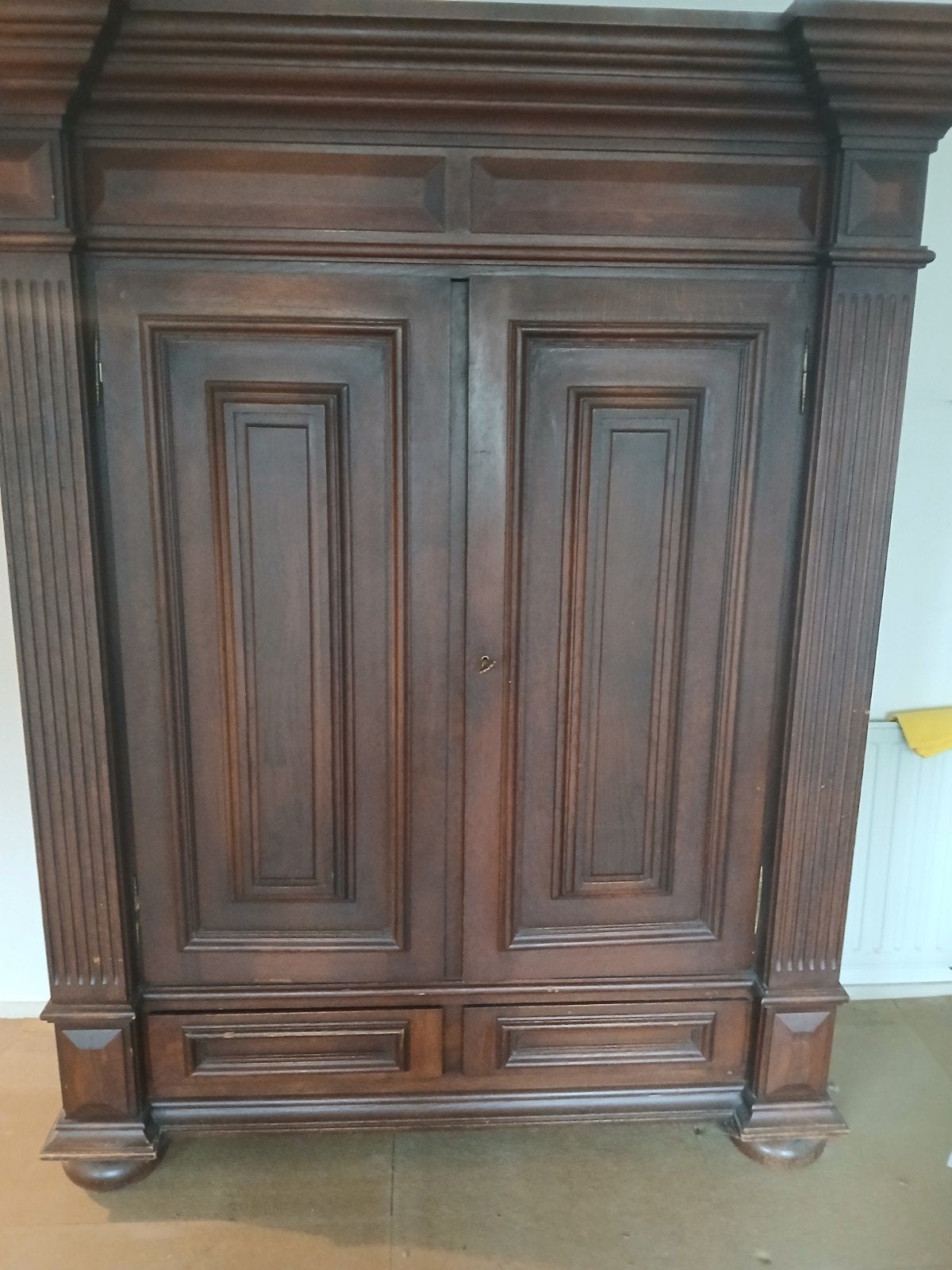 Antieke buffetkast, massief hout,, Ophalen of Verzenden