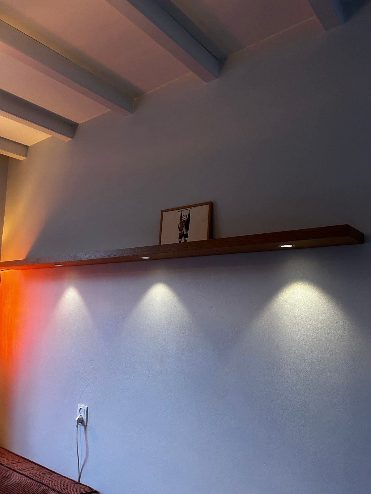 Houten wandplank met geïntegreerde LED-verlichting, Ophalen, Gebruikt