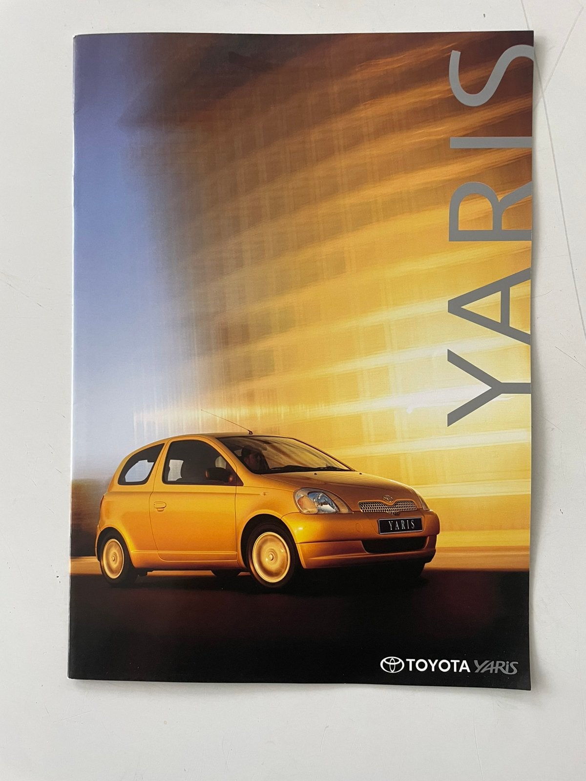 Toyota Yaris Brochure - Speciale RAI-editie, Ophalen of Verzenden, Zo goed als nieuw, Toyota