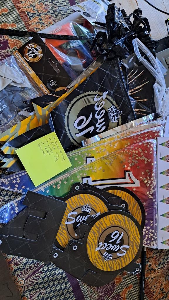 Sweet 16 Verjaardagsversiering: Vlaggetjes & Ballonnen, Ophalen of Verzenden, Zo goed als nieuw, Versiering, Verjaardag