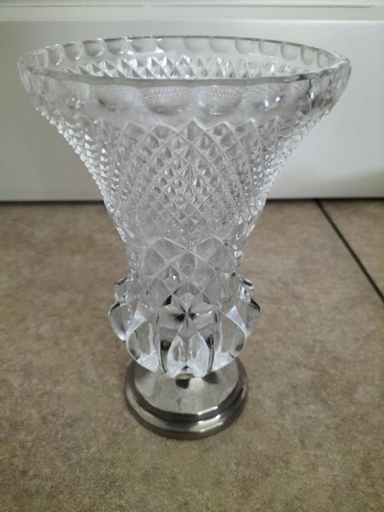 Vaas met zilveren voet., Huis en Inrichting, Woonaccessoires | Vazen, Ophalen, Overige kleuren, Minder dan 50 cm, Glas