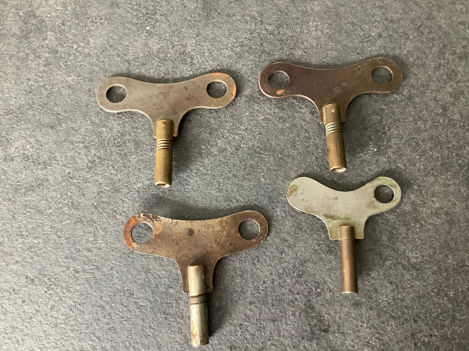 Set van 4 antieke opwindsleutels voor klokken/speelgoed, Ophalen of Verzenden