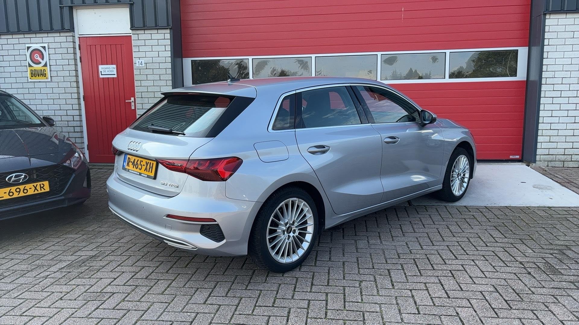 Audi A3 Sportback 30 TFSI Advanced edition AUTOMAAT / FULL L, Dealer onderhouden, Stof, Gebruikt, Origineel Nederlands