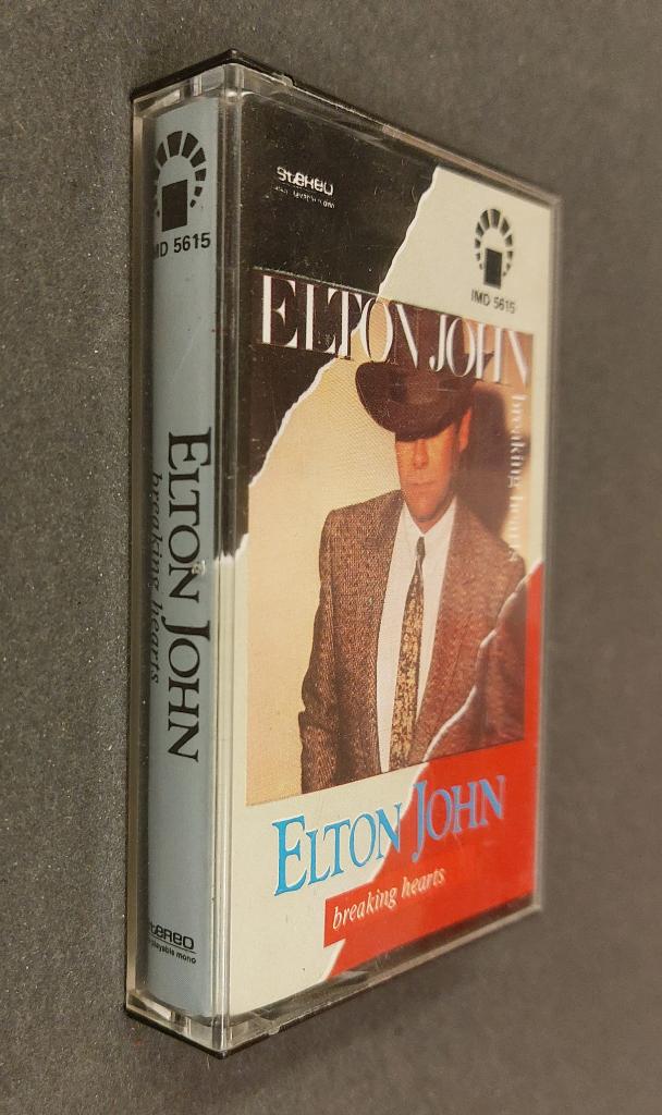 Elton John CASSETTE Saoedi Arabie Breaking Hearts, Gebruikt, Verzenden, 1 bandje, NvT