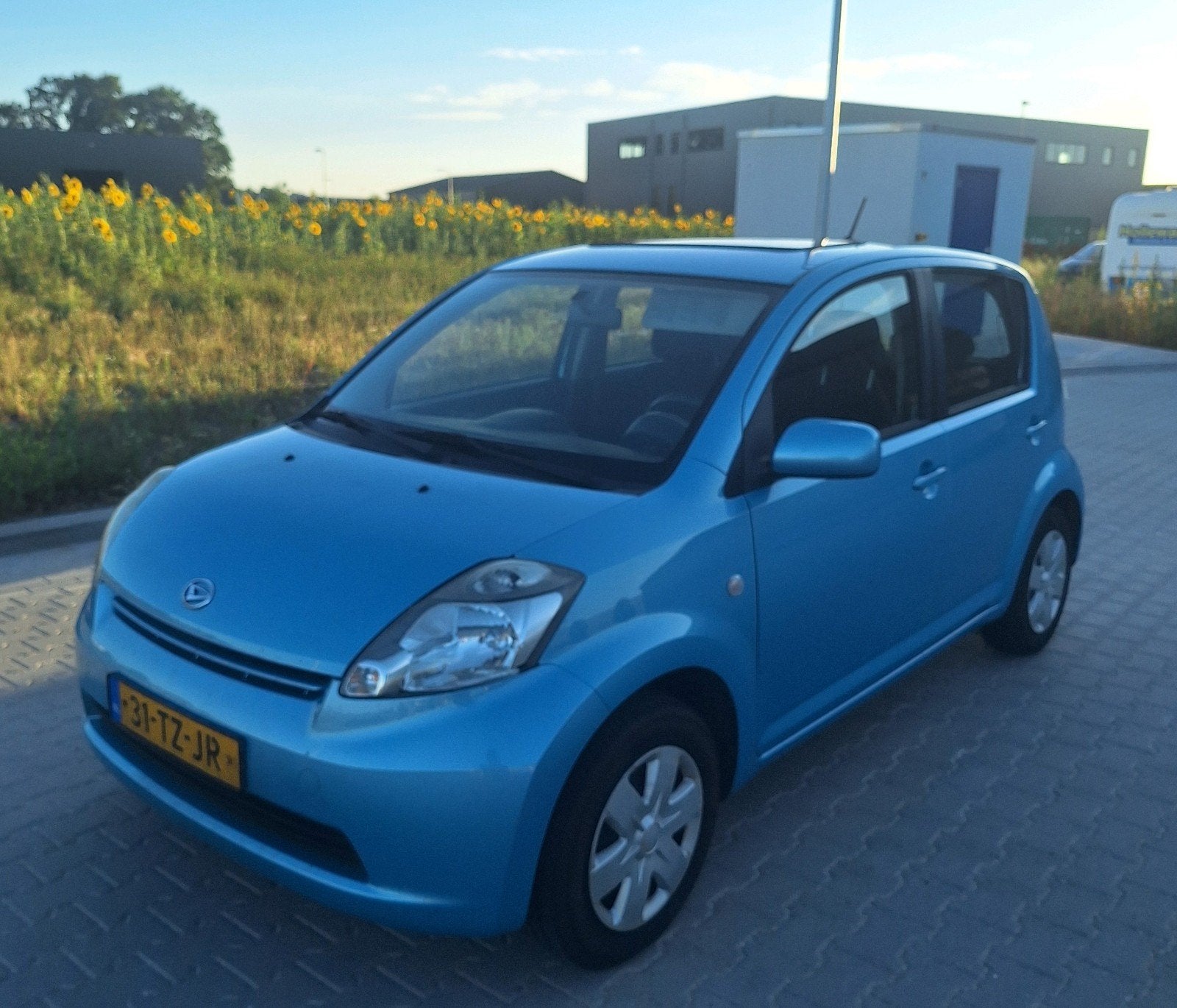 Superzuinige Daihatsu Sirion 2 1.0 — Hoge Instap — Dakraam, Auto's, Daihatsu, Voorwielaandrijving, Dealer onderhouden, Stof, Metallic lak