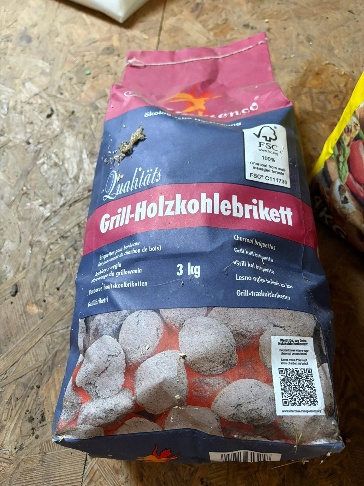 Houtskool en briketten, Ophalen of Verzenden, Zo goed als nieuw