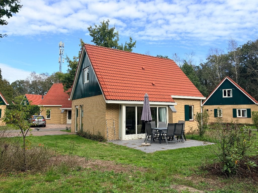 UNIEK AANBOD 2 x vakantiehuis op Brabants park, Vakantie, In bos, Noord-Brabant, Recreatiepark, Tv