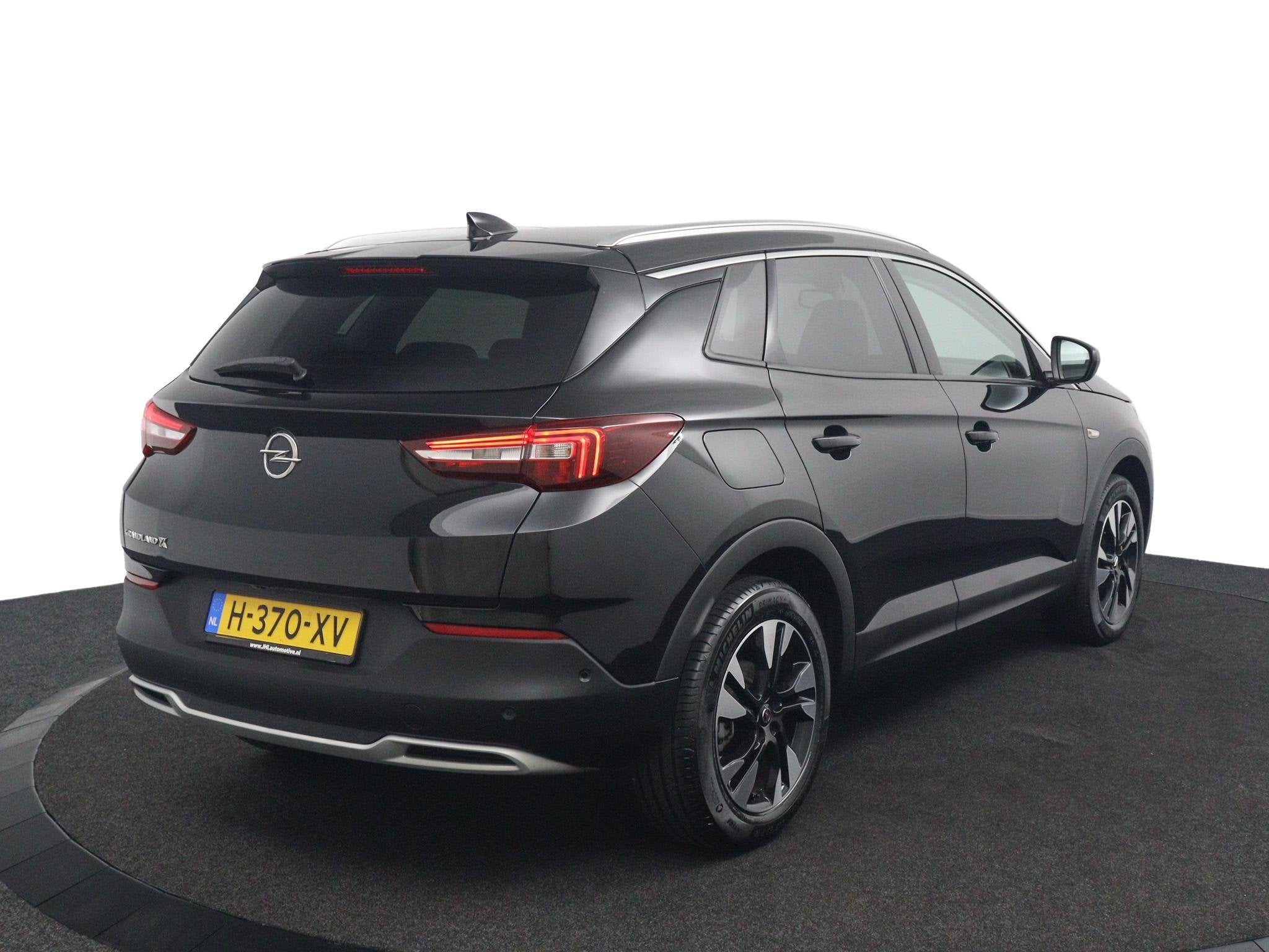 Opel Grandland X 1.2 Turbo Bus. Exec*CAMERA*AUTOM*NAVI*CRUIS, Gebruikt, 1199 cc, Automatische klimaatregeling, Leder en Stof
