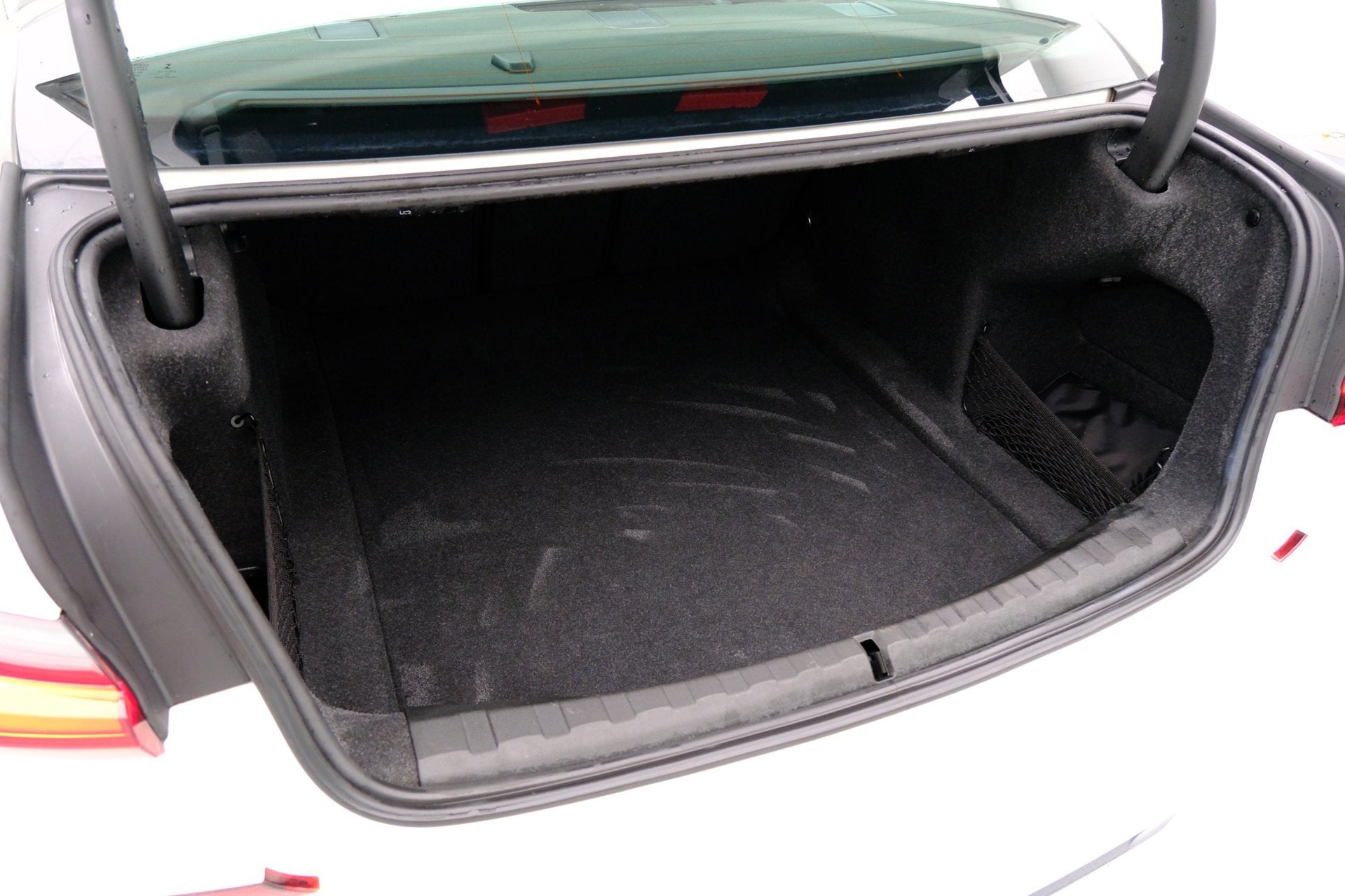 Foto 12 van BMW 3-serie 318i M Sport Aut. Navi|Leder-Alcantara|1e Eig|Pa