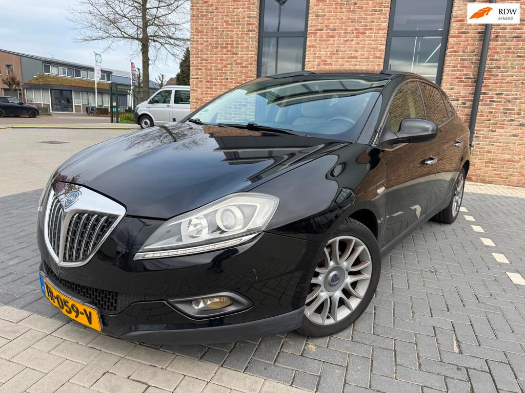 Lancia Delta 1.6-16V Platino, Auto's, Lancia, Bedrijf, Te koop, Delta, ABS, Airbags, Airconditioning, Bochtverlichting, Boordcomputer