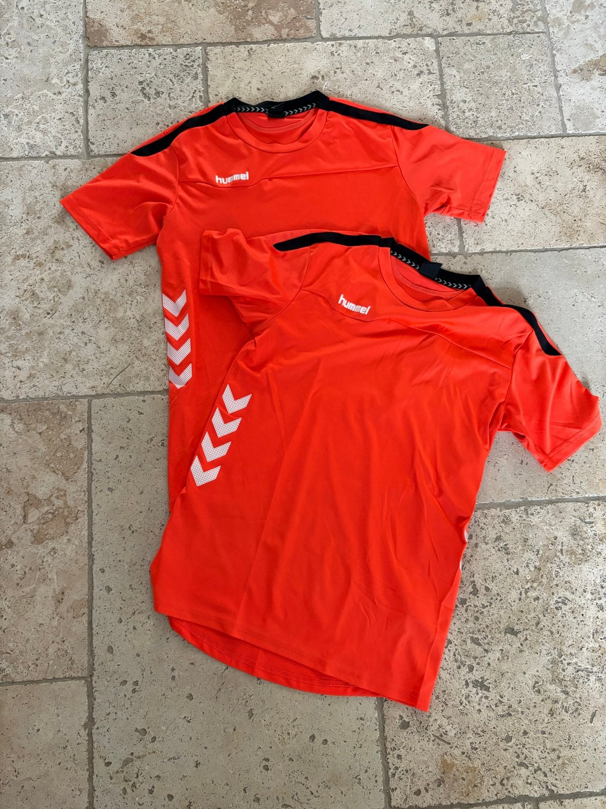 Hummel Sportshirtjes - Oranje (2 stuks), Oranje, Ophalen of Verzenden, Fitness of Aerobics, Maat 36 (S)