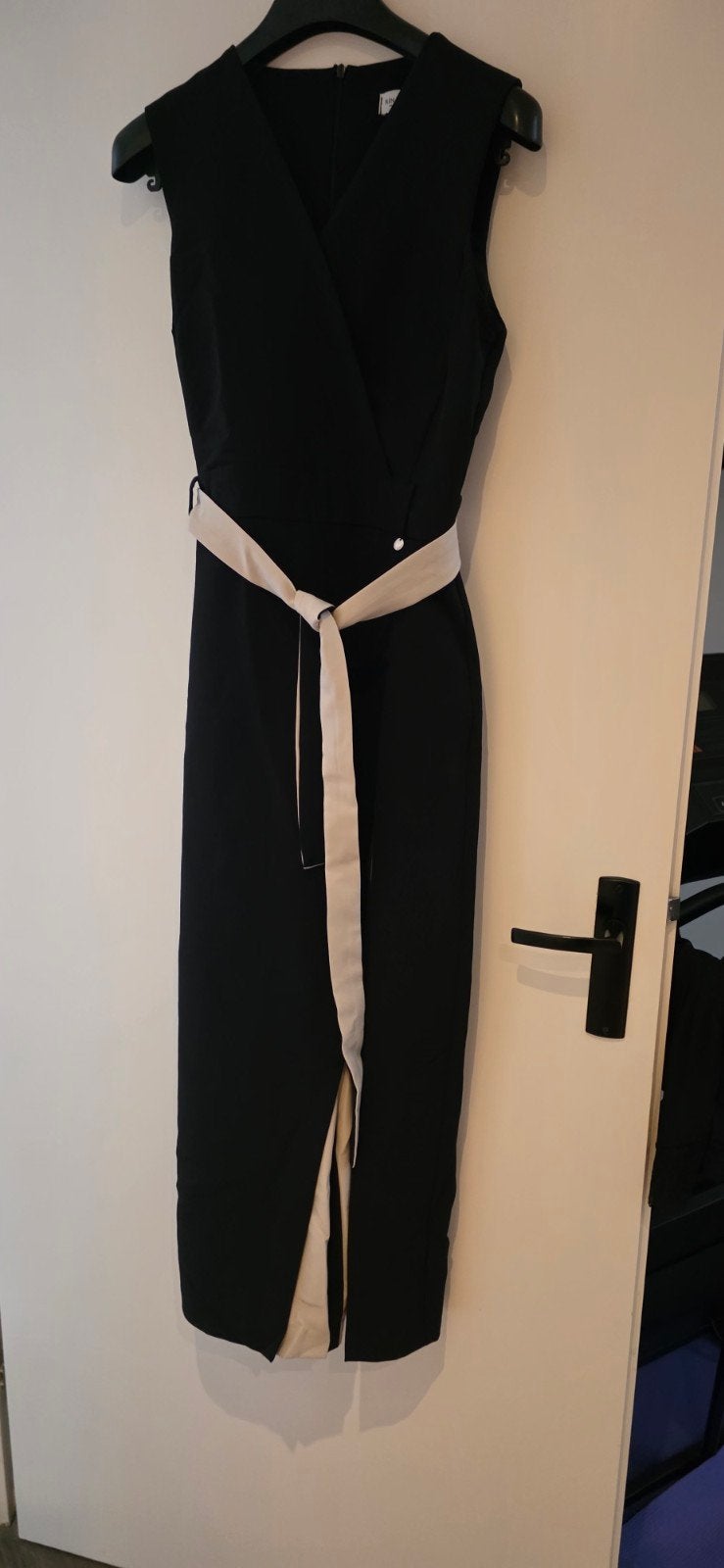Jumpsuit Rinascimento maat M, slechts 1 keer gedragen!, Ophalen of Verzenden, Zo goed als nieuw, Maat 38/40 (M), Beige